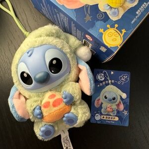 Miniso x Disney Stitch Eat Something Before You Sleep Series - “Crispy Pizza”